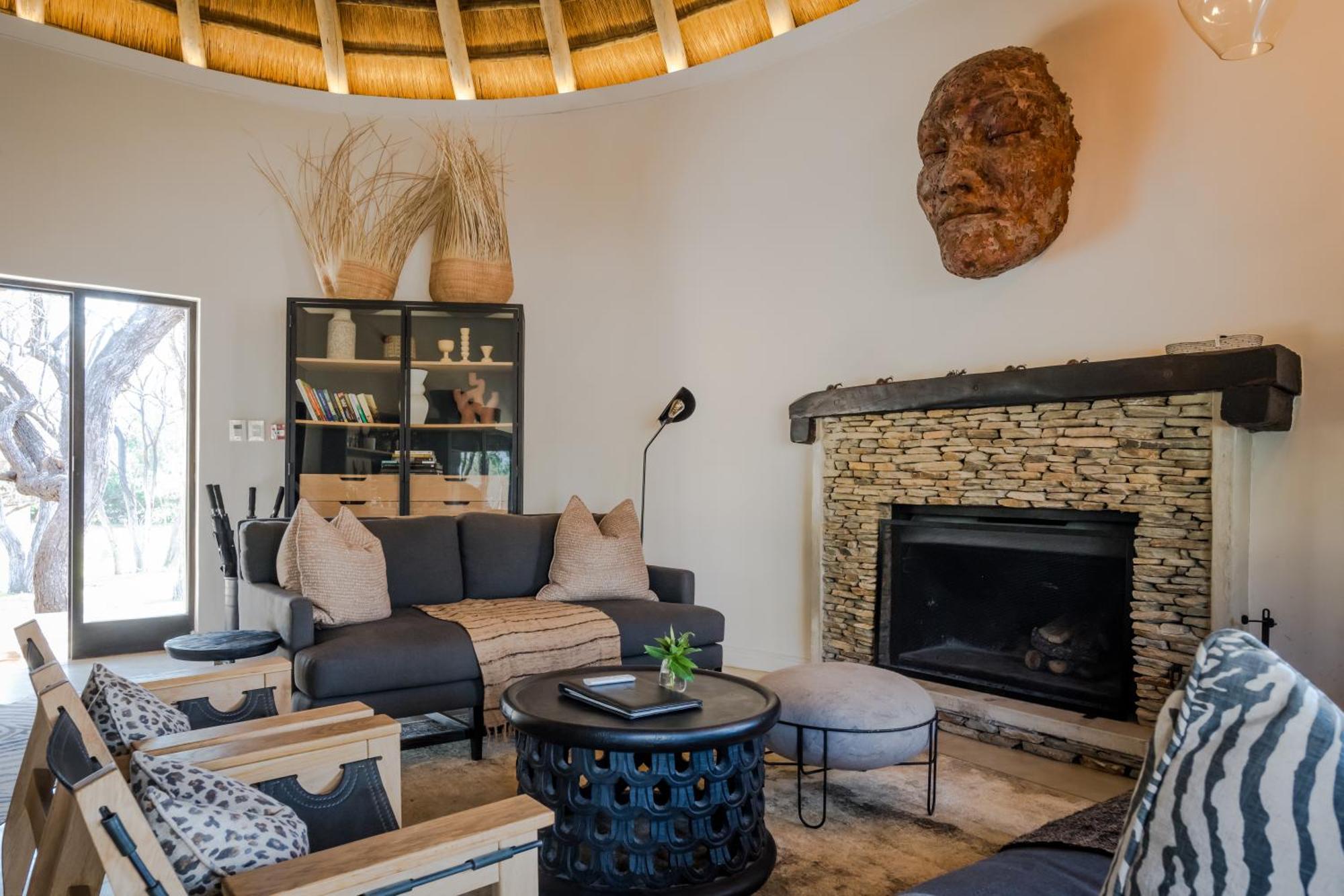 Serondella Safari Lodge Thornybush Game Reserve Room photo