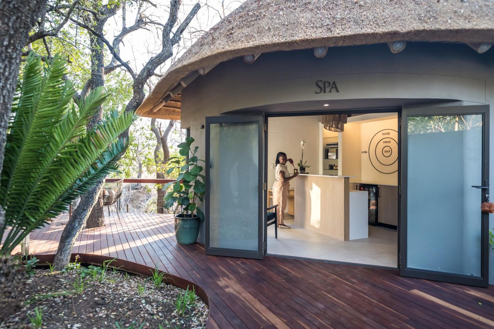 Serondella Safari Lodge Thornybush Game Reserve Exterior photo